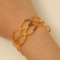Brazalete dorado ajustable con diseño geométrico calado y acabado brillante - Pulsera ancha geométrica hueca (10108) / Dorado