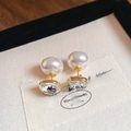 Detailed macro view of 18K gold plated two-way square earrings with pearls and crystals - Square Clear Zirconia Pearl Style / Gold-White (18K Gold Plated)