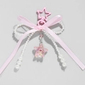 Portachiavi con fiocco rosa, pizzo, perle bianche e ciondolo a stella su sfondo chiaro - Stile Stella con Nastro Rosa(LKC029)