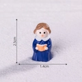 Miniatur Weihnachtsfigur im blauen Gewand mit orangefarbenem Buch, 2,5 cm Deko aus Harz - 2# Blaues Chormädchen