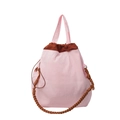 Rosa Nylon-Beuteltasche mit braunem gewebtem Schultergurt und praktischen Griffen - Hellrosa