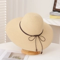 Elegante cappello di paglia beige a tesa larga con fiocco marrone per il mare - Beige
