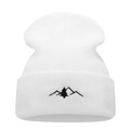 Berretto bianco in maglia con ricamo di montagne e alberi per il calore dell'inverno - Taglia unica / Bianco