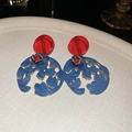 Detail of vintage floral earrings with red beads and blue hollow flower pendants - Silver Needle Red Blue Contrast Stud