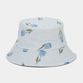 Detail of floral print bucket hat with quilted brim and cotton texture for sun protection - One Size / Light Blue