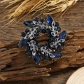 Elegante spilla a ghirlanda con cristalli blu scuro su metallo per giacche da abito - Stile Bauhinia Blu Scuro (3.6cm)