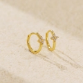 Minimalistische Kleeblatt-Ohrringe aus S925 Silber in Gold mit weißen Zirkonia-Steinen - 925er Silber / Gold