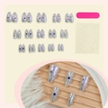 Unghie press-on in metallo liquido argento con rilievo 3D e pietre preziose scure - Stile Occhio di Gato Aurora Starburst (2XB1-14060 Boxed)
