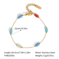 Makro-Detail eines goldenen Edelstahlarmbands mit bunten Kristallperlen und Maßen - Bunte Kristall Zylindrisches Armband (YYB025041)