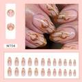 Uñas postizas de almendra larga en rosa claro con patrones de llamas doradas brillantes - W704 Llama Flash (Estilo de Pegamento)