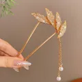 Elegant gold U-shaped hair pin with leaf-shaped rhinestones and dangling pearls - Aa0090 Feather Hair Stick - Gold