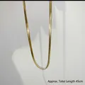 Collana minimalista a spina di pesce in acciaio al titanio dorato, lunghezza totale 45 cm - Collana a Osso di Serpente Piatta Oro