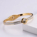 Bracciale in acciaio titanio dorato con numeri romani, zircone e doppia fila di diamanti - Bracciale con Numeri Romani in Zirconia / Oro