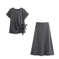 Conjunto de punto gris oscuro con top anudado y falda larga evasé en plano detalle - S / gris oscuro