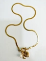 Collier chaîne serpent plate dorée avec pendentif cœur texturé, perle et lettre L - Lettre L