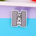 Cute white cat acrylic brooch pin featuring a peeking kitten design for clothing accessories - 10# Sandwich Cat