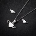 Elegante conjunto de joyas de acero inoxidable con collar de corazón alado y pendientes - Corazón con Alas / Color Acero
