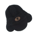 Vue détaillée d'un bonnet en tricot noir avec cache-oreilles et petite visière - Noir