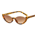 Vintage cat eye sunglasses with tortoiseshell frames and brown gradient lenses - Cat Eye / Leopard Frame Gradient Brown Lens