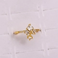 Elegant gold flower ring with square cubic zirconia and dangling round pearl charm - Square Main Diamond with Trapezoid Side Stones and Round Pendant Style (金色23)