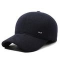 Berretto da baseball invernale da uomo in blu scuro con paraorecchie e logo in metallo - Regolabile / Blu navy