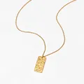 Collana dorata con pendente rettangolare martellato e zirconi scintillanti - Stile Rettangolare Martellato con Zirconia (KD1099) / Oro