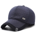Gorra de béisbol acolchada azul oscuro con visera negra y protección para las orejas - Ajustable / Azul marino