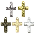 Vijf vintage legering kruishangers in diverse kleuren voor DIY-sieraden maken - Gepatroneerd Kruis 22x15mm