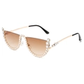 Occhiali da sole cat-eye con lenti sfumate marroni e strass su montatura in metallo dorato - Montatura con strass bianchi e lente tè sfumata