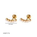Detailansicht der 10,3mm breiten gebogenen 5-Perlen-Ohrstecker mit Goldfinish, 0,7g schwer - Fünf-Perlen Gebogene Reihe Ohrstecker (TE6615)