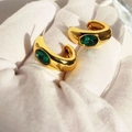 Vintage brass gold-plated C-shape hoop earrings with an oval emerald green zircon stone - Green