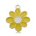 Cartoon daisy flower pendant with yellow enamel petals and gold frame for keychain - Daisy / Yellow