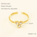 Verstellbarer Knotenring aus 18K vergoldetem Edelstahl mit drei Zirkonia-Steinen - Blumenform (ZX723) / Gold-Blumenstil