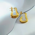 Minimalist irregular U-shaped drop earrings in polished gold finish for women - Eh268 / 18K Gold