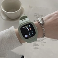 Detalle de reloj deportivo digital LED verde menta con pantalla cuadrada y correa silicona - Verde matcha
