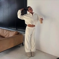Conjunto de dos piezas para mujer en forro polar crema con top de cremallera y pantalón - S / Blanco Roto