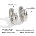 Pendientes de aro en C plateados de acero inoxidable con grabado de estrella y circón - Patrón de Estrella (YYE025171-P) / Plateado