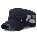 Schwarze schnelltrocknende Flachkopf-Mütze mit atmungsaktivem Mesh und Metall-Emblem - Verstellbar / Marineblau