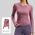 Beerenlila Yoga-Langarmshirt mit V-Ausschnitt und gerafften Taillendetails für Damen - S / Beerenlila
