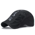 Gorra deportiva negra con malla transpirable de secado rápido y letras SPORT grises - Ajustable / Negro