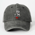 Detailed embroidery of Me text and red heart on dark grey washed cotton baseball cap - One Size / Black