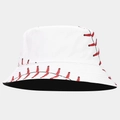Détail d'un chapeau bob blanc avec imprimés de coutures de baseball rouges et doublure - M (56-58cm) / Motif Baseball (No.2)