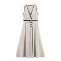 Elegante abito smanicato beige con scollo a V, profili neri a contrasto e cintura in vita - XS / Cachi