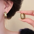 Boucles d'oreilles rectangulaires dorées avec motif matelassé au design rétro français raffiné - 105# Tige en Argent - Boucles d'Oreilles Rectangles Matelassées Or Antique