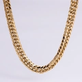 Primer plano de una pesada cadena cubana de acero inoxidable bañada en oro de 18 quilates - 8.5mm (03) / Oro de 18K