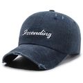 Berretto da baseball blu denim invecchiato con ricamo bianco del testo Ascending - Regolabile / Blu navy