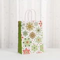 Bolsa de regalo de Navidad en papel kraft blanco con copos de nieve rojos y verdes - Estilo Copo de Nieve Rojo Y Verde (041-6)