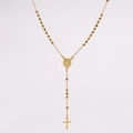 Dettaglio della collana rosario dorata in acciaio inossidabile con medaglia e croce - Oro
