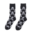 Détail de chaussettes avec motif tête de mort blanche sur tissu en coton noir - Taille unique / Crâne Noir et Blanc (A482)