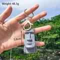 Portachiavi statua Moai Isola di Pasqua in resina grigia con anello d'oro e dimensioni - Piccolo